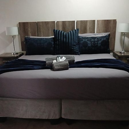 Blue Sparrow Guest House Middelburg  Buitenkant foto
